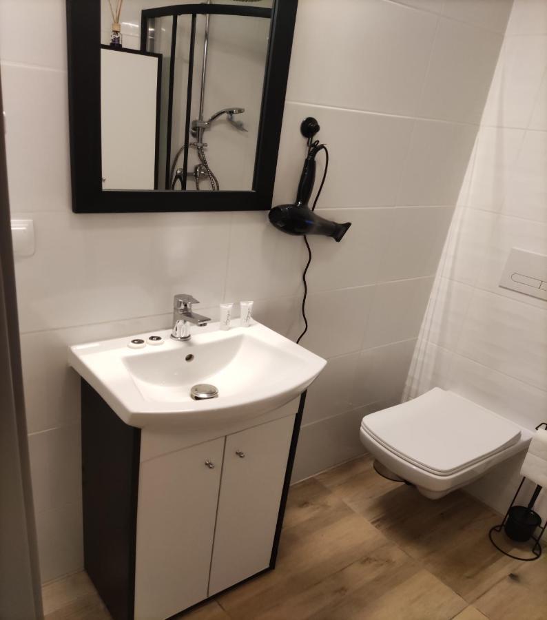 Apartament Krakowアパートメント エクステリア 写真