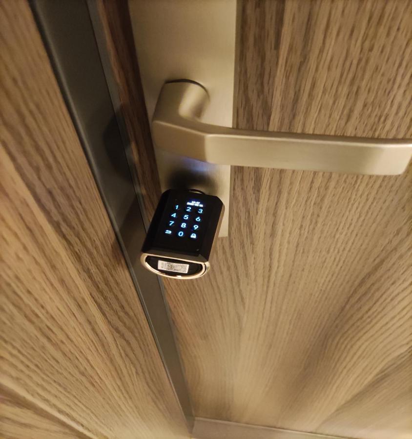 Apartament Krakowアパートメント エクステリア 写真